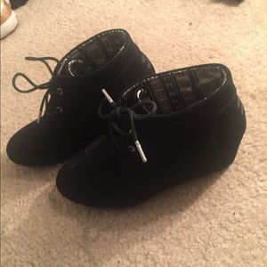 TOMS PLATFORM BOOTIES